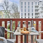 Pierre & Centre Aparthotel La Rochelle (Charente-Maritime)