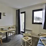 Pierre & Centre Aparthotel 3*