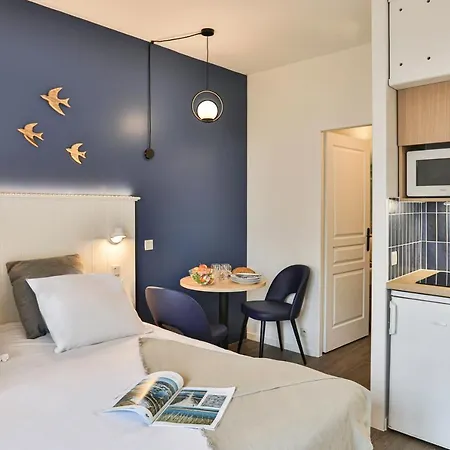 Pierre & Centre Aparthotel 3*