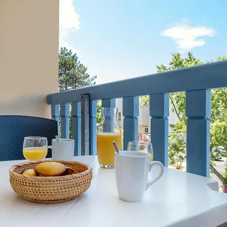 Pierre & Centre Aparthotel 3*