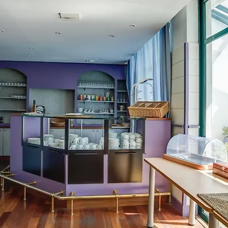 Pierre & Centre Aparthotel La Rochelle (Charente-Maritime)