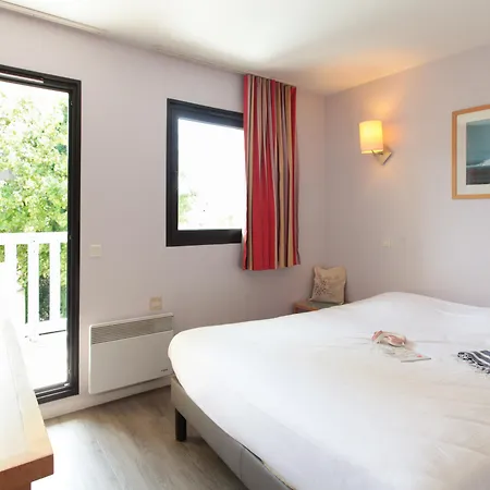 Апарт-отель Pierre & Centre Ла-Рошель