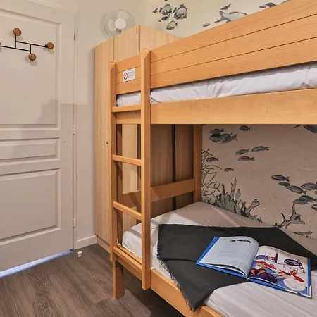 Hotel apartamentowy Pierre & Centre 3*