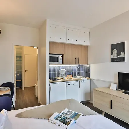 Апарт-отель Pierre & Centre Ла-Рошель