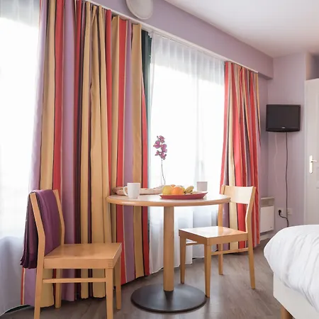 Hotel apartamentowy Pierre & Centre La Rochelle (Charente-Maritime)