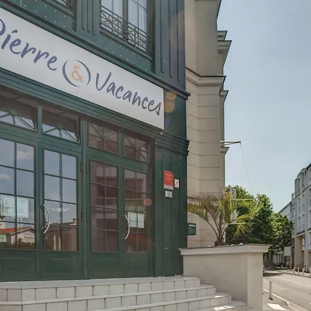 Hotel apartamentowy Pierre & Centre