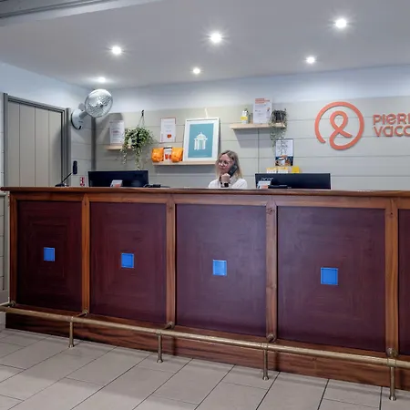 レジデンス ピエール ＆ バカンス サントル アパートホテル 3*