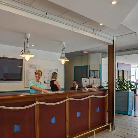 アパートホテル レジデンス ピエール ＆ バカンス サントル 3*