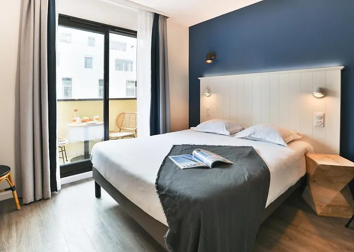 Pierre & Centre Aparthotel 3*