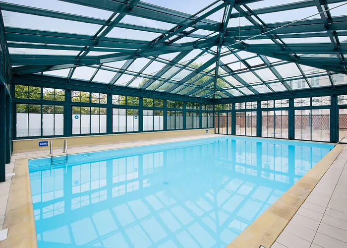 Pierre & Centre Aparthotel 3*