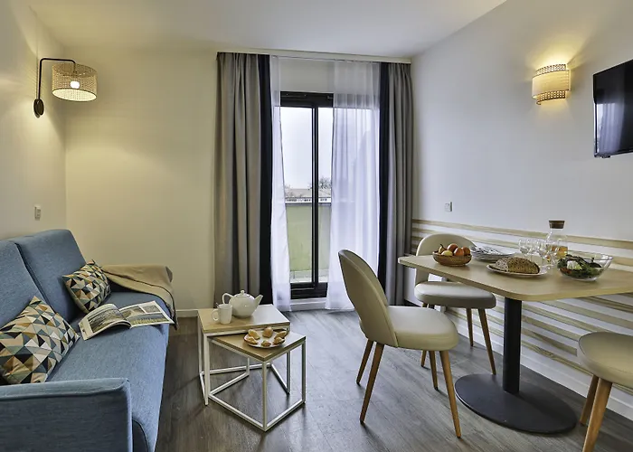 Pierre & Centre Aparthotel La Rochelle (Charente-Maritime)